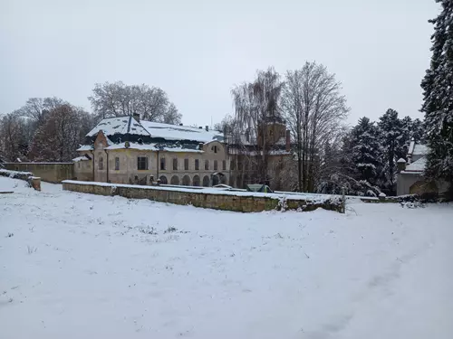 zámek Holovousy