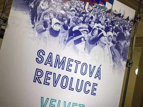 Komentovaná prohlídka výstavy Sametová revoluce