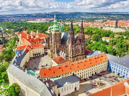 Věda a historie není nuda: opravdu znáte všechna královská sídla v Praze?