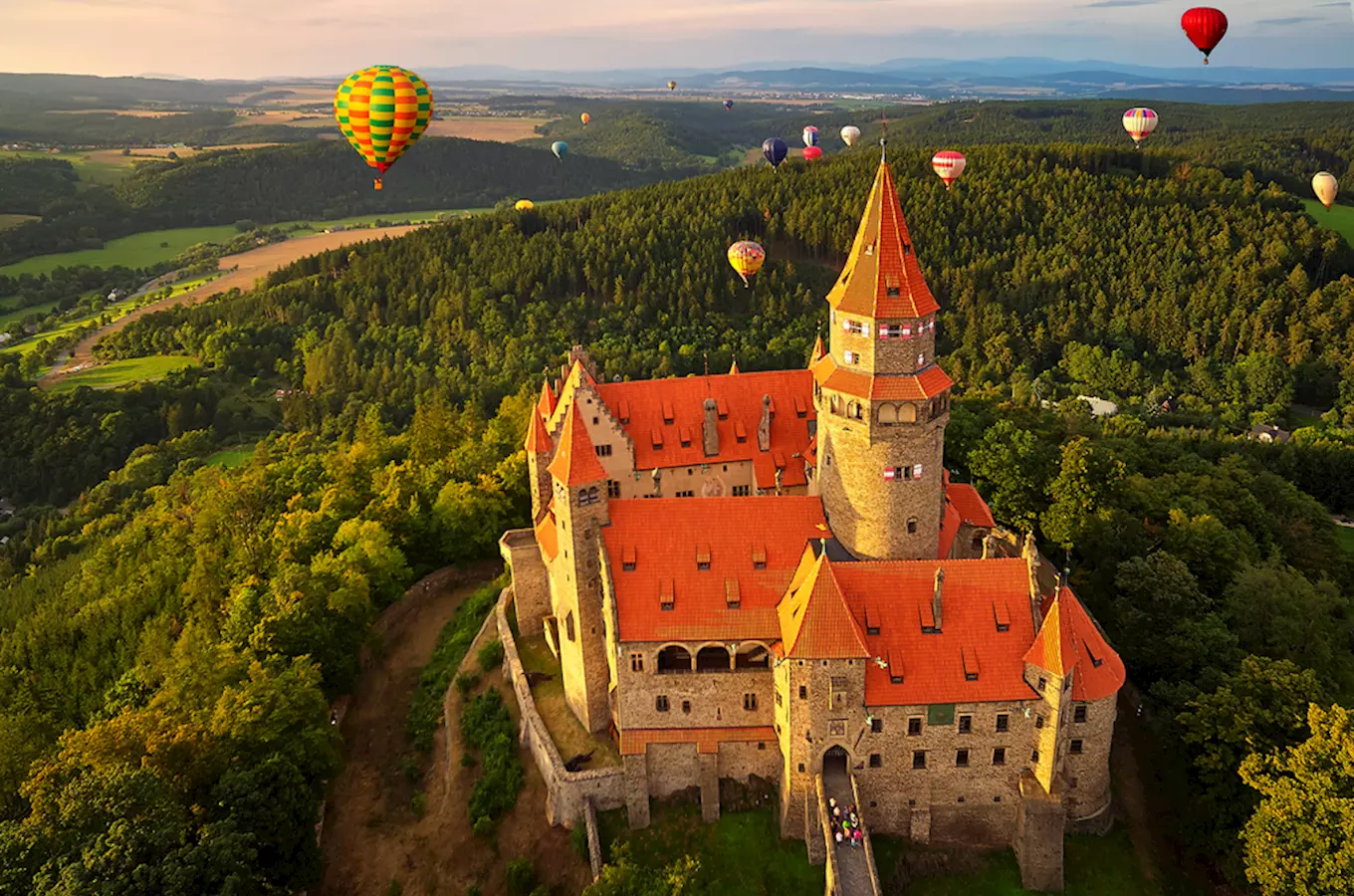 Balóny nad hradem Bouzov 2020 - zrušeno