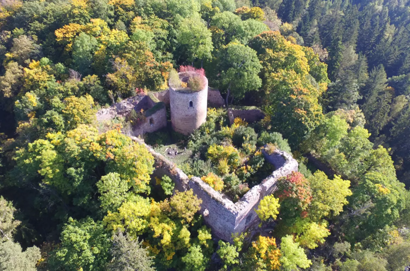 Pěší výlet okolím Komárova na Hrachoviště a Jedovou horu