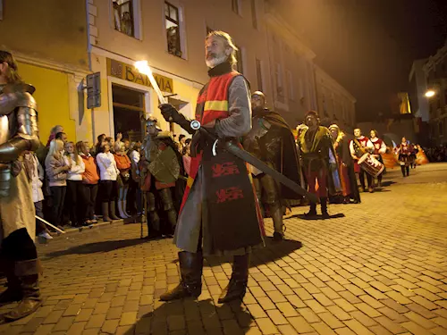 Do sveta historické hudby návštevníky prenesou hudební seskupení Bakchus, Arcus, Lucrezia Borgia, Gnomus a Musica Canora