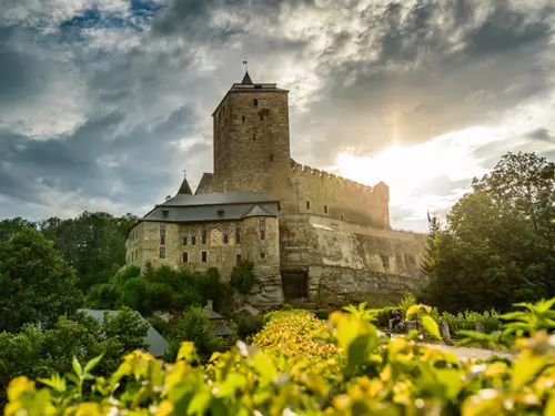 Ubytování na hradech a zámcích, Kudy z nudy, hrad Kost