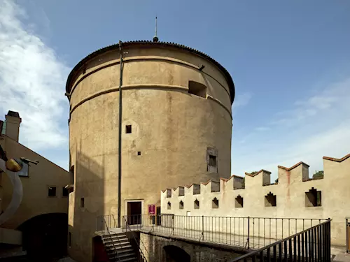 Prašná věž – Mihulka s expozicí hradní stráže