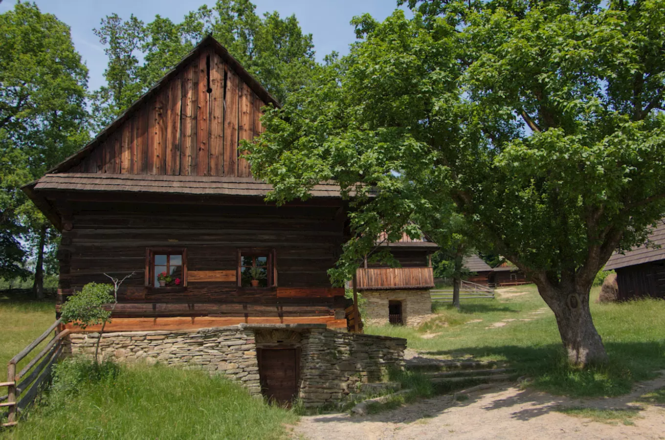 Historie, průmysl i bydlení: Není skanzen jako skanzen...