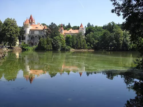 Prohlídky se uskutecní o posledním cervnovém víkendu 29. a 30. cervna