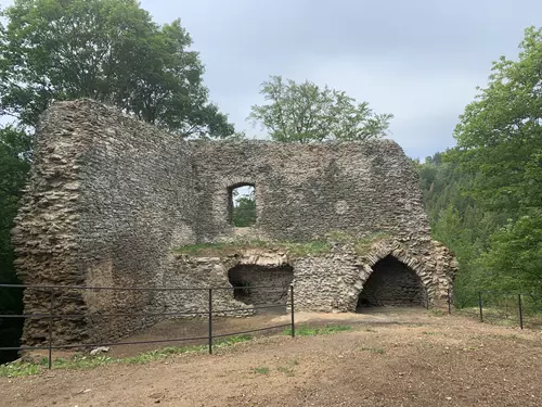 Hrad Návarov – strážce řeky Kamenice