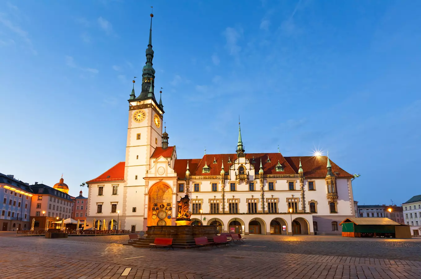 Radnice s orlojem a věží v Olomouci