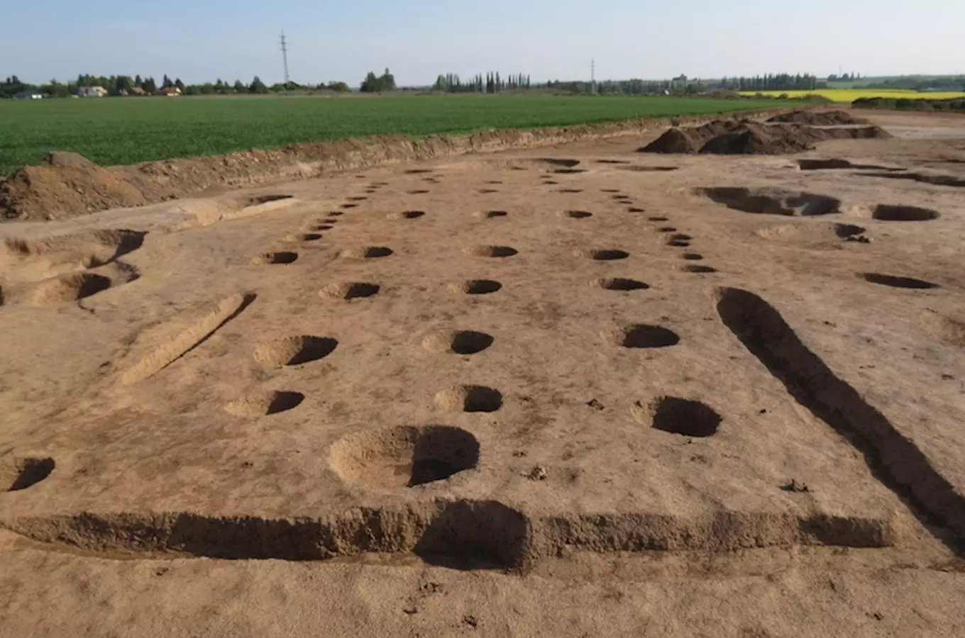 Dny živé archeologie - Co objevili archeologové na výzkumu D11