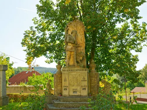 Památník padlým v Krásné Hoře nad Vltavou