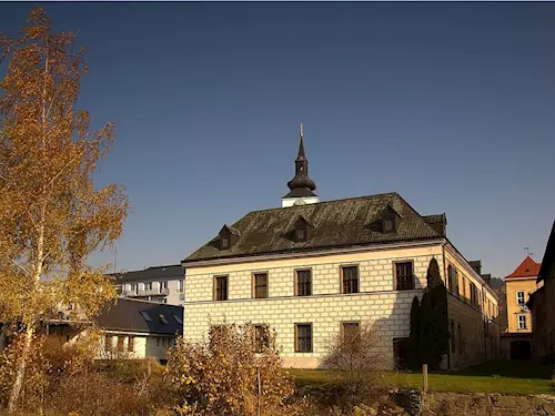 Bývalé luteránské gymnázium ve Velkém Meziříčí