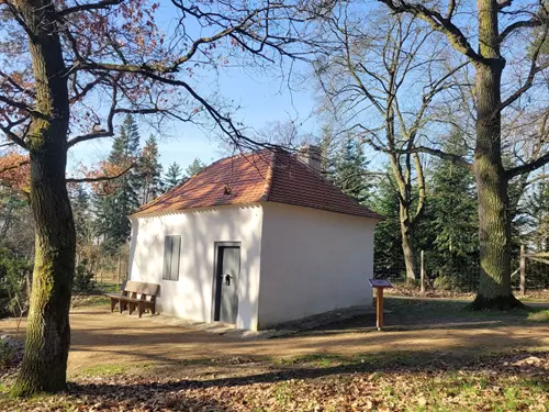Wachhaus v Průhonickém parku
