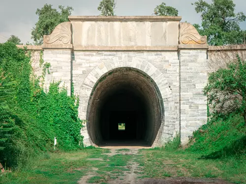 Slavíčský tunel zvenku