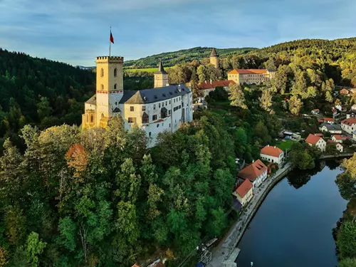 Výstava Rožmberk a tři pohledy na království Vltavy během konce 19. a na počátku 20. století