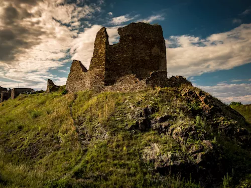Zřícenina hradu Lichnice, kudy z nudy