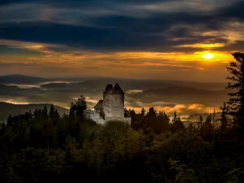 Tipy na výlet na hrady, tvrze a zříceniny v Česku, Kudy z nudy