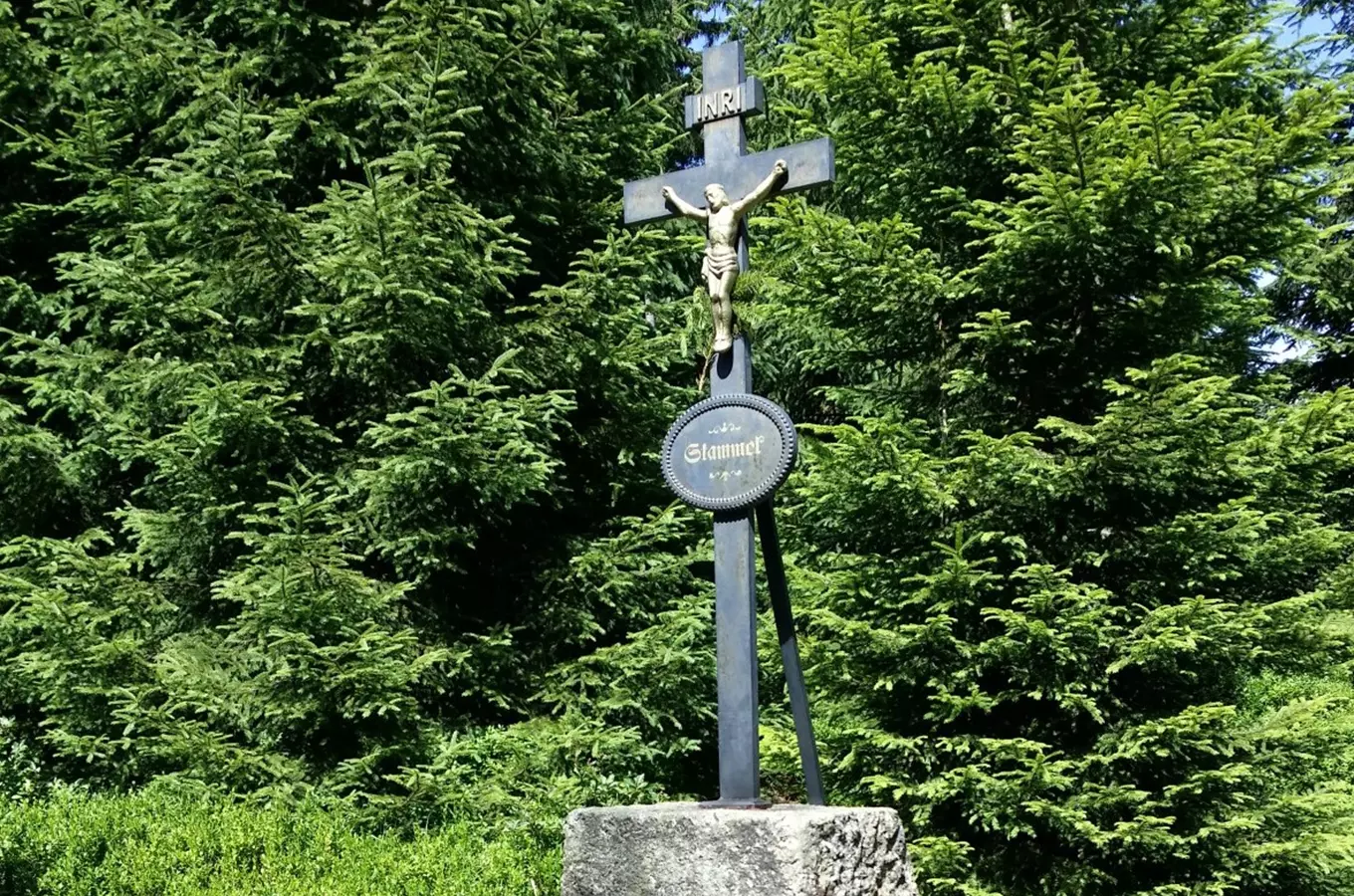 Stammelův kříž u Bedřichovské přehrady