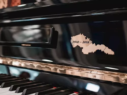 Petrof vyrobil unikátní nástroj ke 100. výročí ČSR – klavír Republika