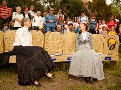 Karolina Světlá píše sestře, Sofii Podlipské aneb Markéta Tallerová a Veronika Korytářová, dvě držitelky ceny Thálie z Divadla F.X.Šaldy v Liberci