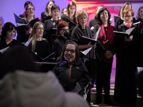 Melodio pro všechny – Adventní tóny v proměnách kultur