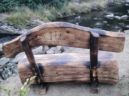 Lavička Václava Vydry u Čeňkovy pily