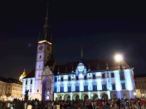 Festival světla nabídne animace a příběhy na stěnách domů v Olomouci