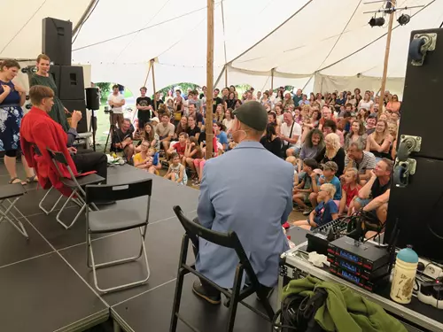 Bizoni - Festival Regiony Hradec Králové 2025
