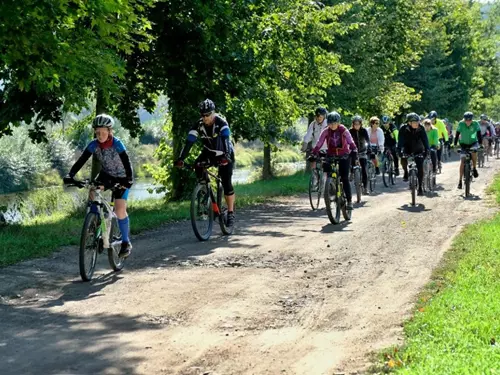Tip na výlet na kole po Greenway Jizera: podél řeky za přírodou a historií