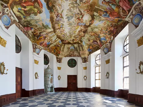 Zámek Žďár nad Sázavou vás vtáhne do děje minulých staletí