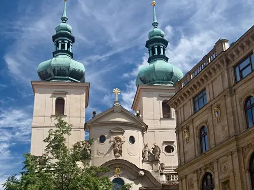 Tajemství Starého Města: Sv. Havel, sv. Jan Nepomucký a středověký trh