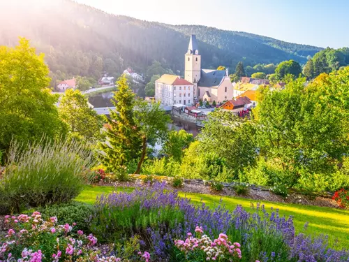 Hudební festival Hrady.cz se o víkendu přesouvá na hrad Rožmberk