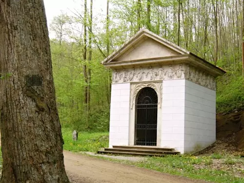 Felicitina studánka a kaple ve Vranově nad Dyjí