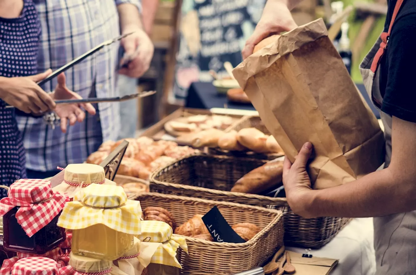 Festival delikátních chutí zve na pokrmy z různých koutů světa na Novoměstskou radnici