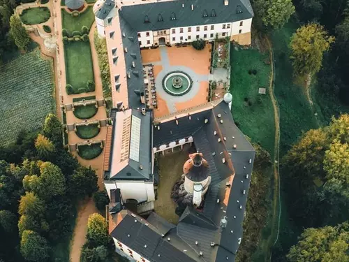Anglický park u zámku Zbiroh