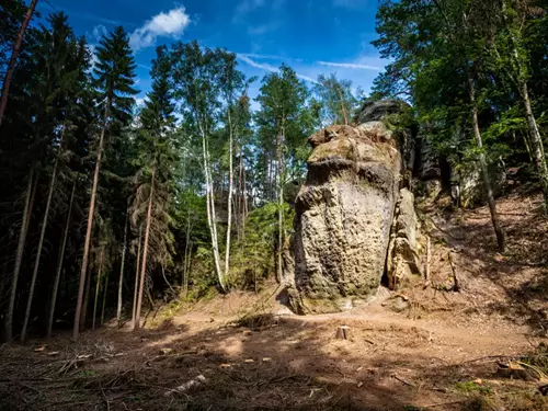 Místa v Česku, která klamou tělem: skály, stavby a hory, co vypadají jako něco jiného 