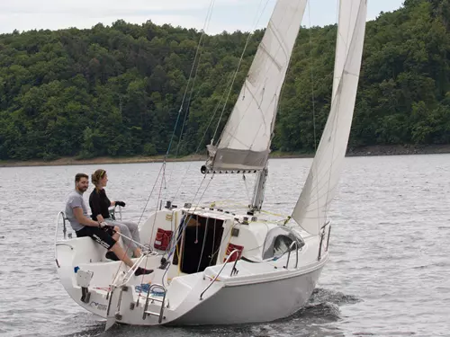 Yachting na Vranovské přehradě