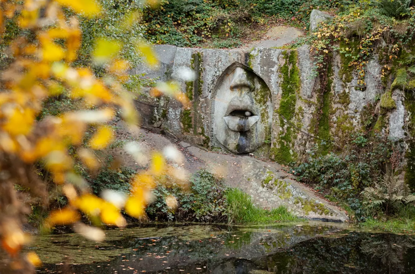 Národní památník odposlechu v zatopených žulových lomech u Lipnice nad Sázavou 