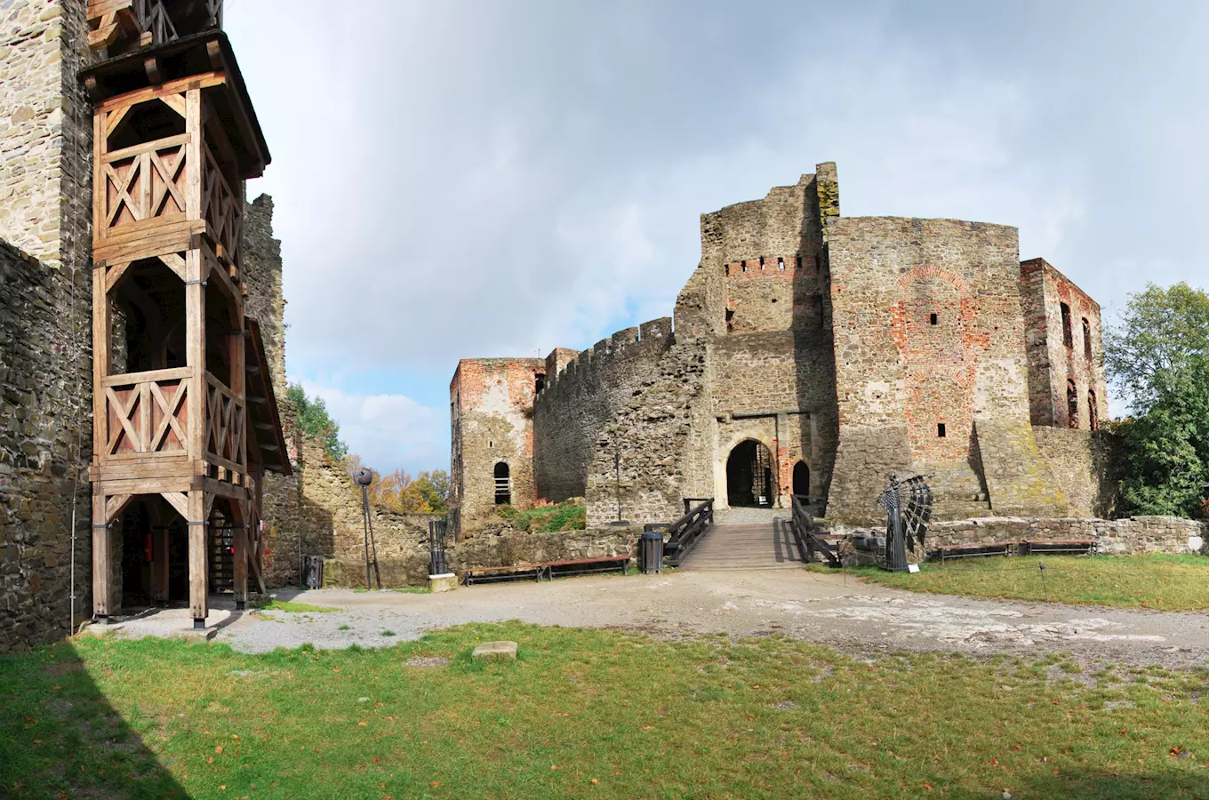 Festival vojenské historie na hradě Helfštýně propukne už tento víkend