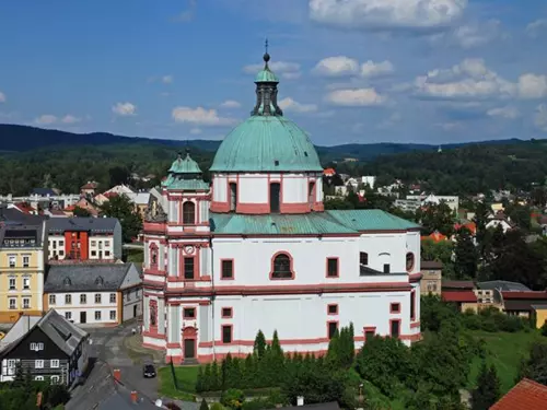 Bazilika sv. Vavřince a sv. Zdislavy s klášterem dominikánů v Jablonném