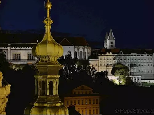 Noční Pražské věže 2017