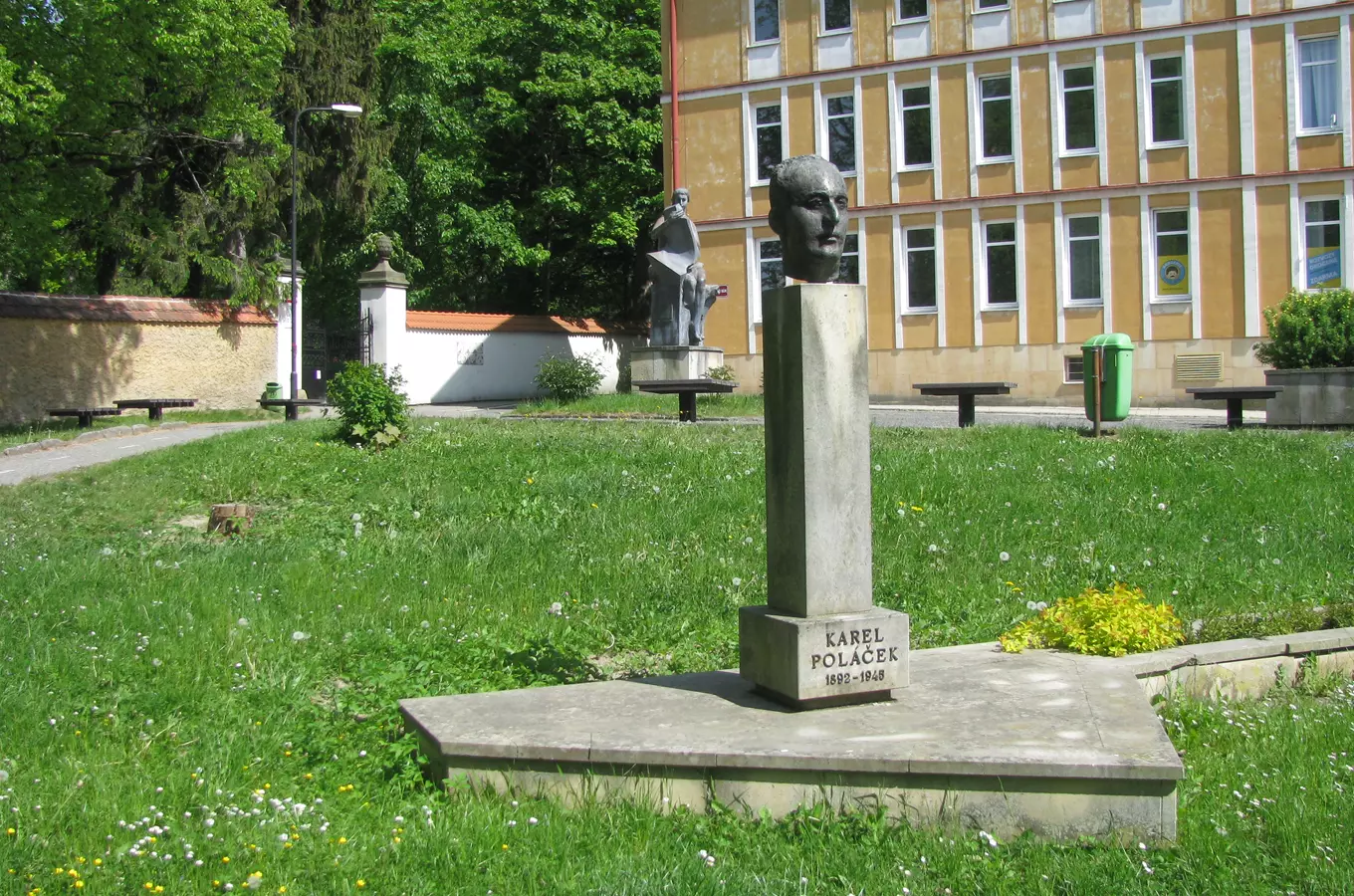 Památník Karla Poláčka v Rychnově nad Kněžnou