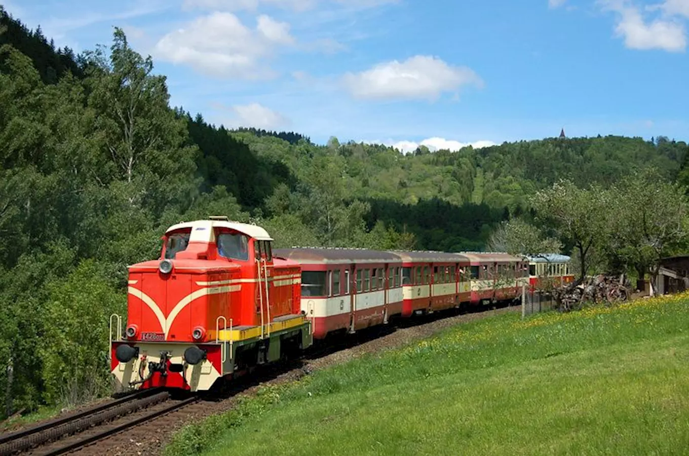 Ozubnicová železnice Tanvald-Desná-Kořenov-Harrachov-Szklarska Poręba