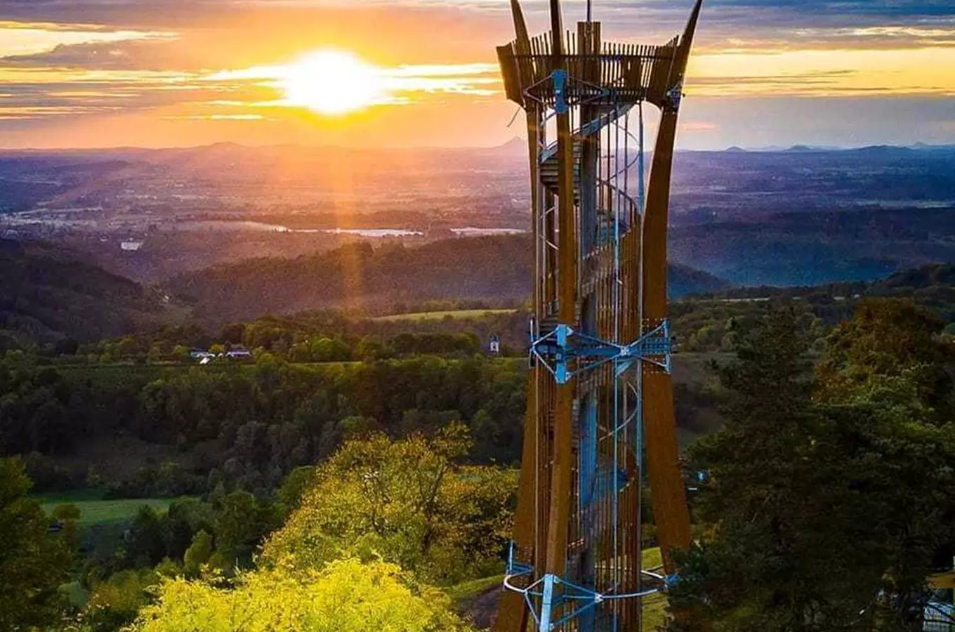 Rozhledna Hamštejn u obce Koberovy