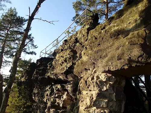 Nad obloukem tohoto skalního okna mužete projít