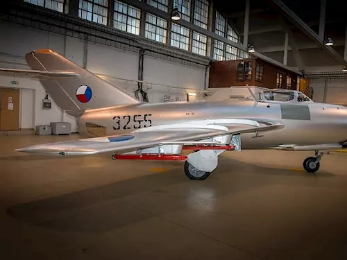 Ve Kbelích si prohlédnete nově zrestaurovaný MiG 15