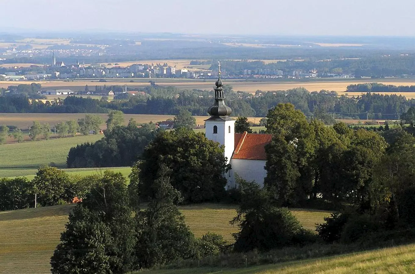 Kostel Narození Panny Marie v Novém Kostelci u Borotína 