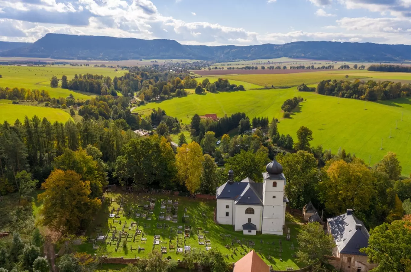 Na skok přes hranice: 10 + 1 tip pro výlet na Broumovsko