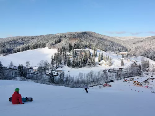 Valentýnské lyžování za hubičku ve Ski areálu Razula 