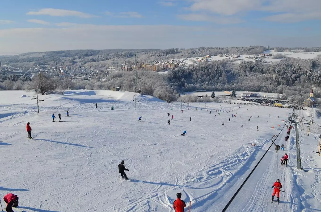 Skiareál Hlubočky – lyžování a snowboarding v blízkosti Olomouce