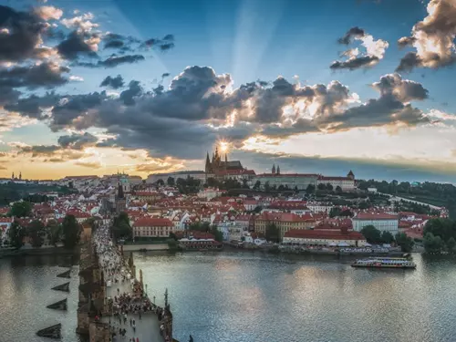 Karlův most Praha, Kudy z nudy